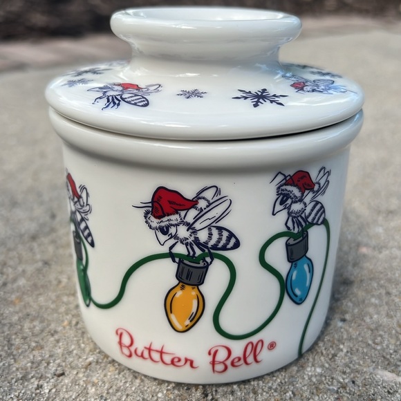 The Christmas Honey Bee Butter Bell Crock Santa hat Store Fresh Butter NEW - Picture 1 of 13